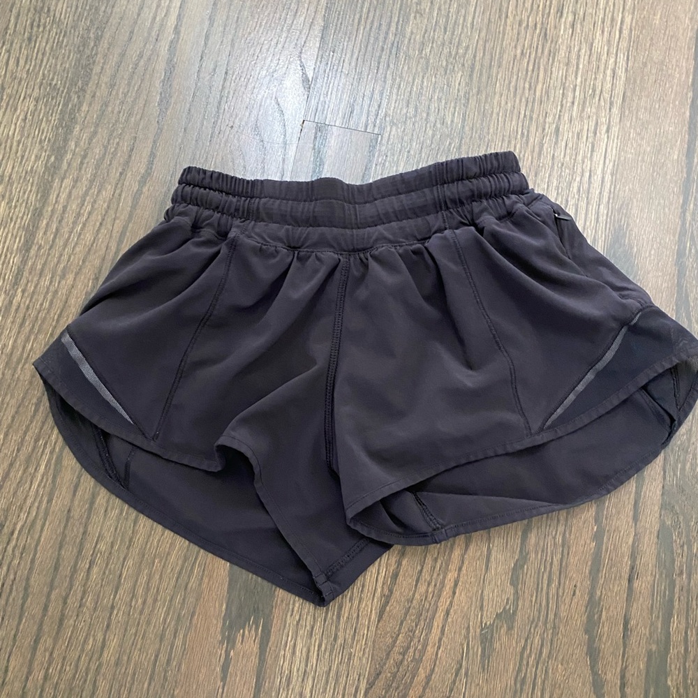 black hotty hot shorts